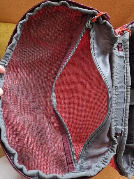 Samsonite ruksak s plastenkou proti dazdu, samsonite