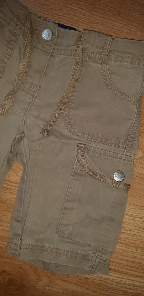 Šortky 18-24m., mini boden,86