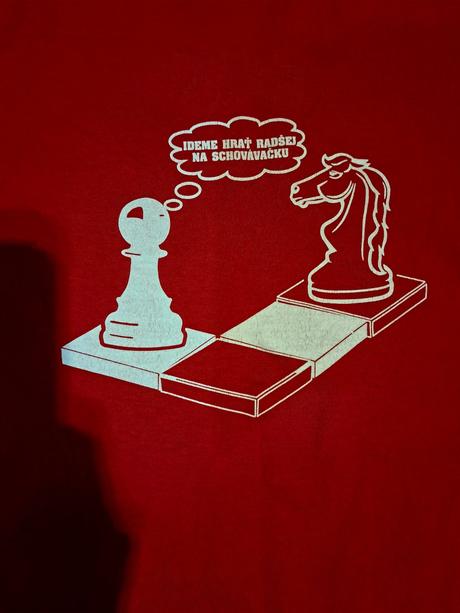 Šachové tričko, 158