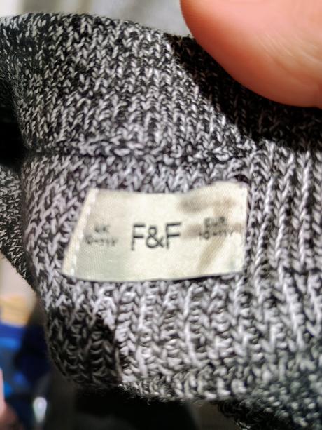Sveter, f&f,134