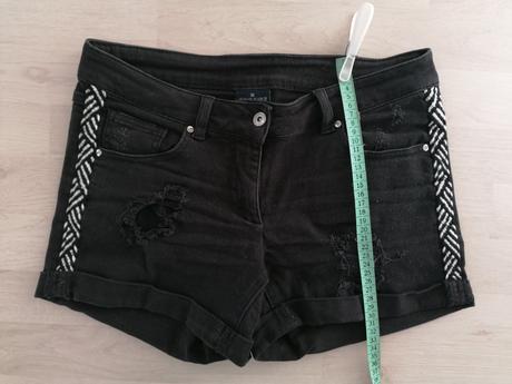 Rifľové kraťasy, 36