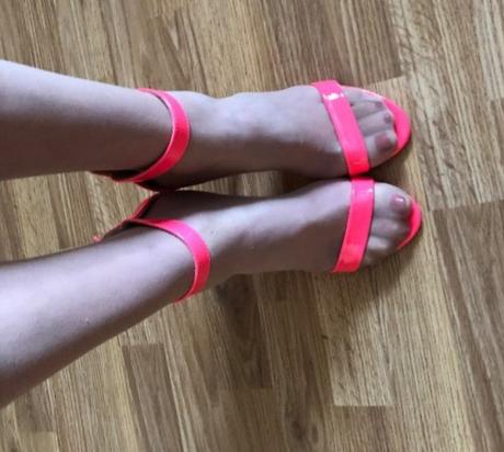 Neónové sandálky, 39