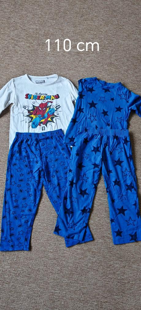 Pyžamá, 110