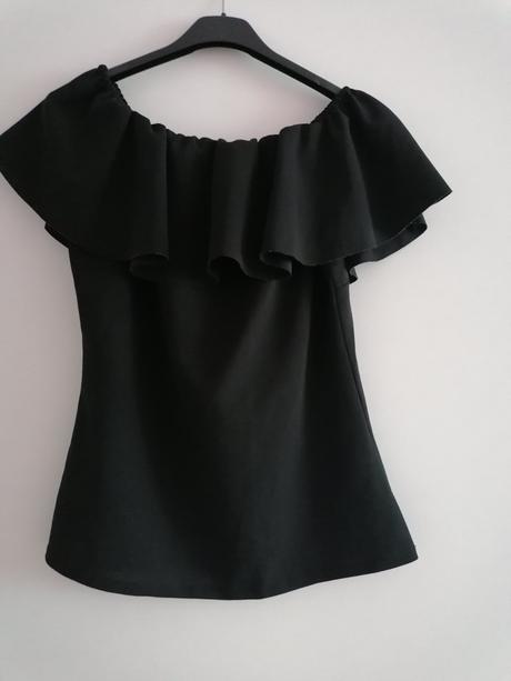 Volánikový top s perličkami, m