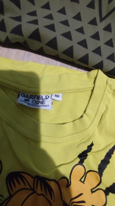 25 kusov tričiek, 104