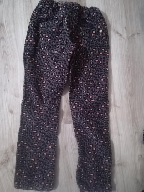 Menčestrové nohavice, 116