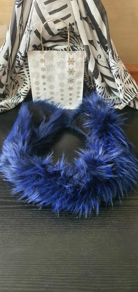 Kozusinovy sal,stola, l