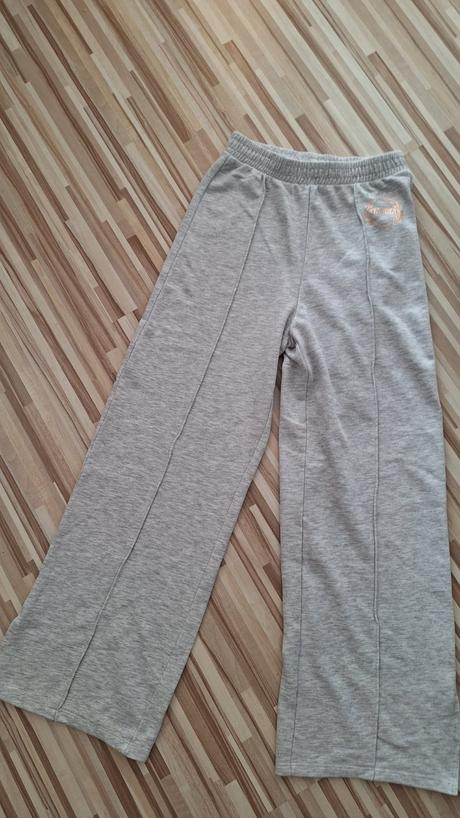 Široké tepláčiky, h&m,152