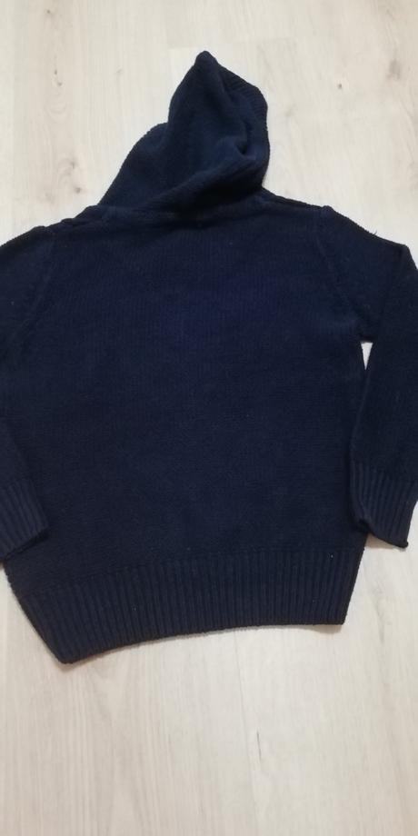 Svetrík s kapucňou veľmi dobrý stav, pepperts,122
