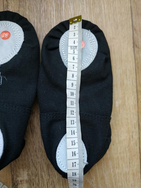 Gymnasticke cvicky/baletne piskoty, 28