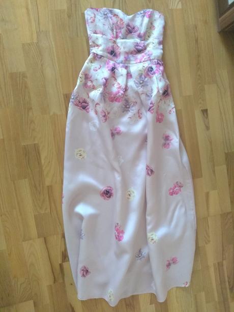 Romantické šaty, 36