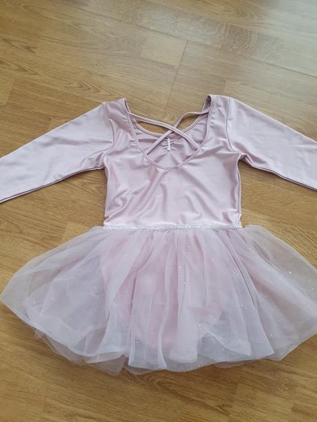 Baletny kostym, h&m,134