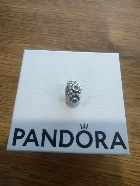 28ks pandora prívesky., pandora