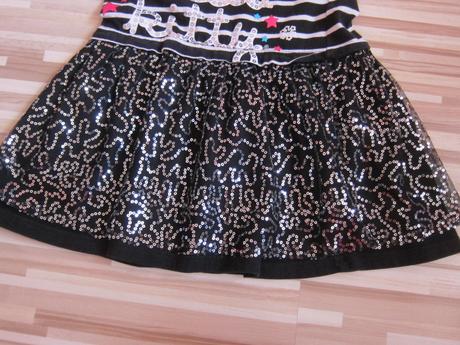 Šaty s hello kitty, 122