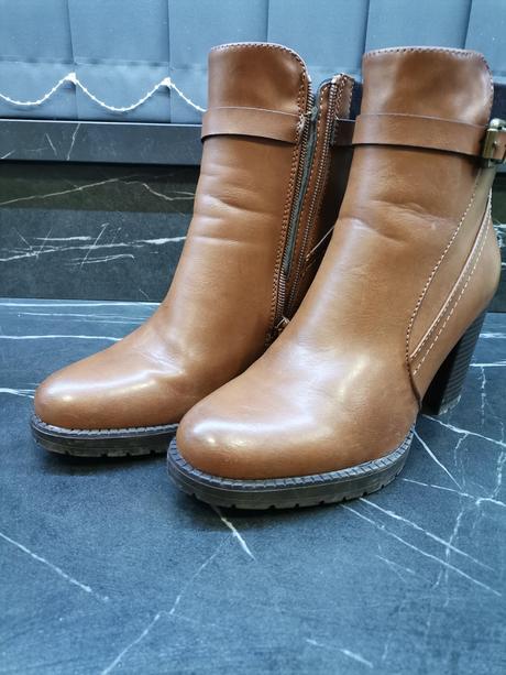 Koníky zateplene, 38