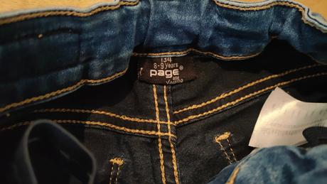 Pohodlné rifle, takko,134