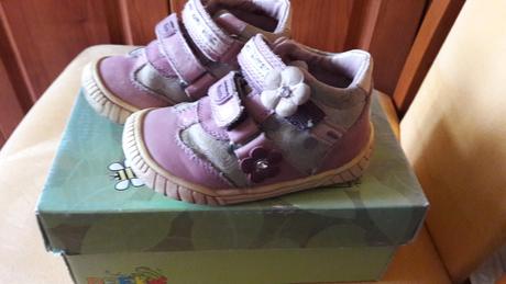 Prechodne topanocky, 21