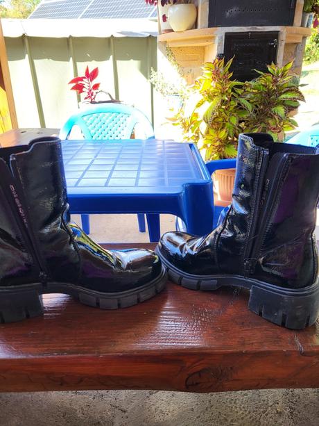 Čižmy +doporučené poštovné, deichmann,35