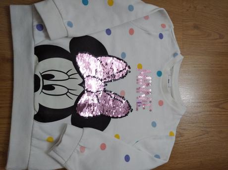 Dievčenské tričká, 98