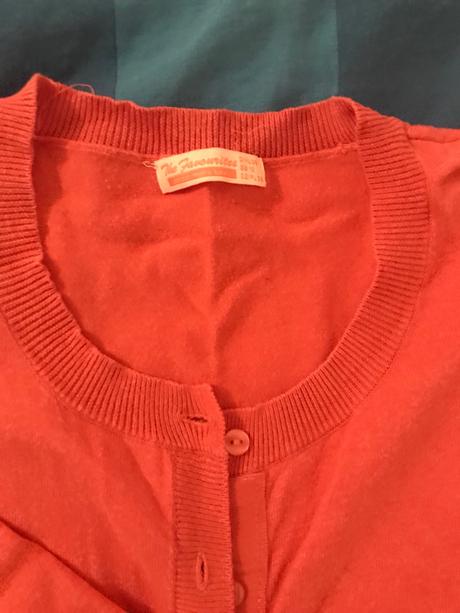 Svetrik na zapínanie, m