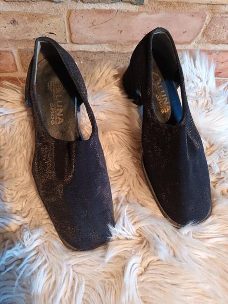 Lodičky trblietavé, 38