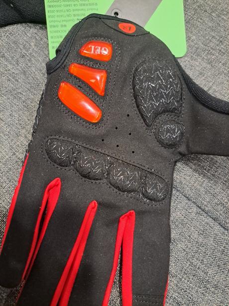 Cyklistické rukavice, m