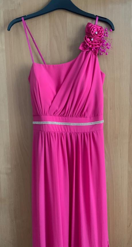 Spoločenské šaty, 40