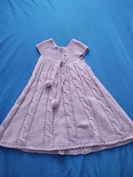 Úžasné svetrikove šaty, top stav 116 až 134,