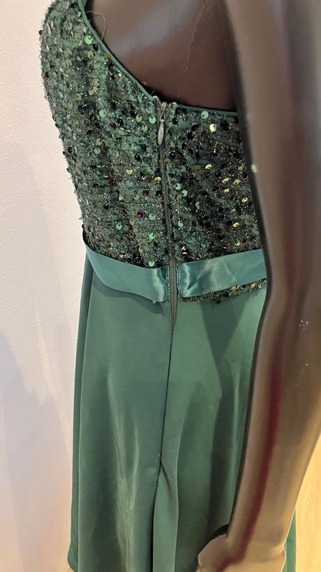 Elegantné šaty s flitrami zelené (l), l