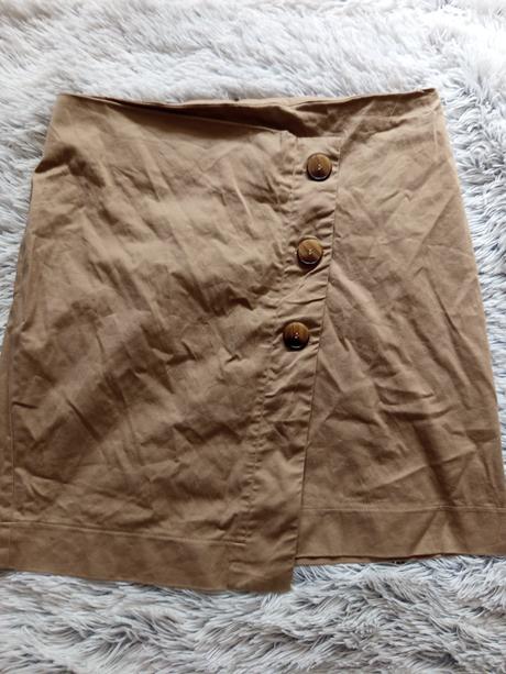 Hnedá sukňa s gombikmi, orsay,42