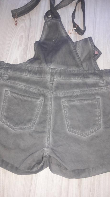 Kraťasy na traky, 38