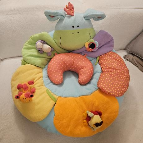 Podporná sedačka / vankúš na učenie si sadnúť, 