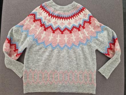 Pulóver so vzorom, house,m