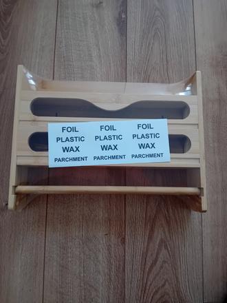 Závesný držiak do kuchyne, 