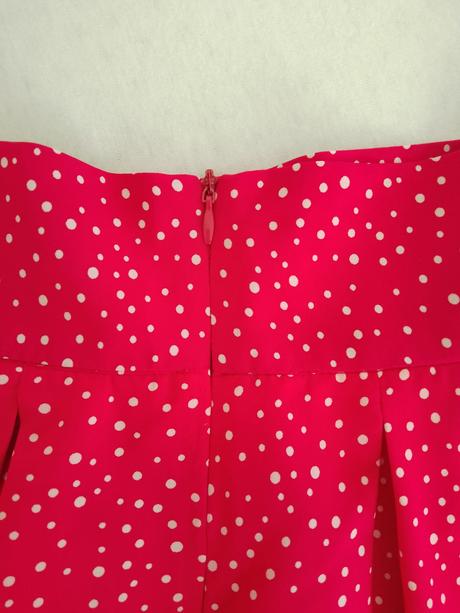 Sukňa bodkovana, xs