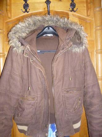 Menčestrova bundička, 164