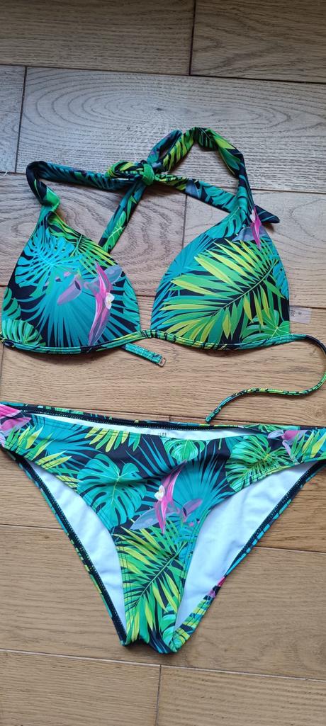 Kvetované plavky, m