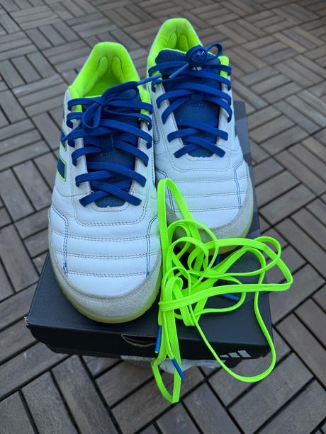 Halovky adidas top sala competition in veľ. 42, adidas,42