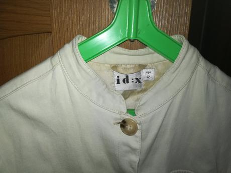 Dievčenské sako , 152