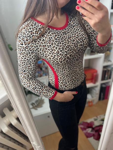 Body s leopardím vzorom, new yorker,l