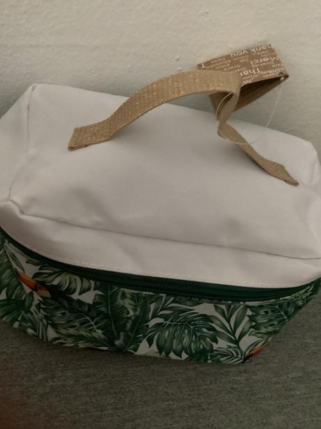 Kozmetická taska s flakom,