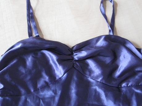 Slávnostnejšie fialové šatičky, m