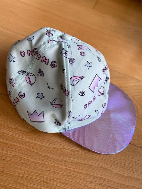 Šiltovka s perleťovým šiltom, reserved,l