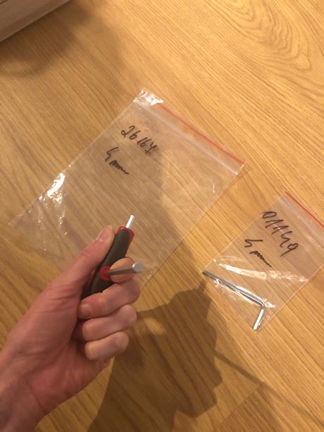 Kluc na nastavenie pritlaku na plastovych oknach,