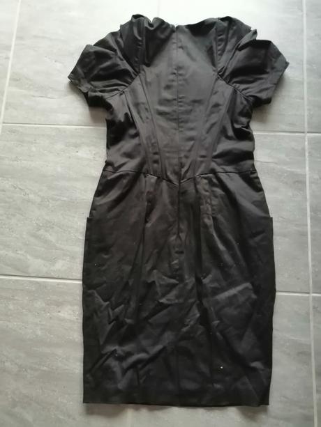 Čierne členité šaty warehouse v40 s kosticami, warehouse,40