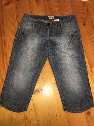 Dámske riflové trištvrťáky, 38