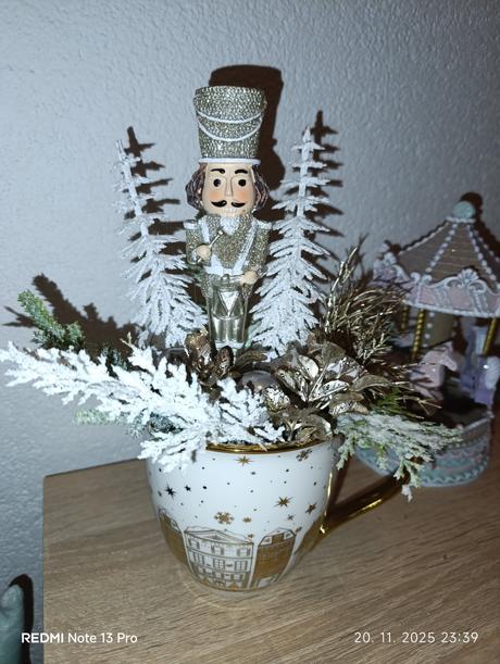 Luskáčik v šálke,