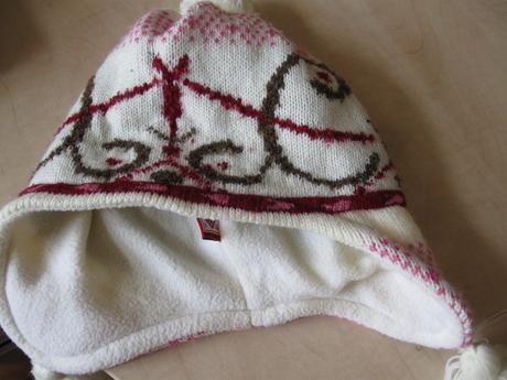 Dievčenská čiapka, 146