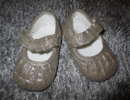 Elegantné capačky, 19