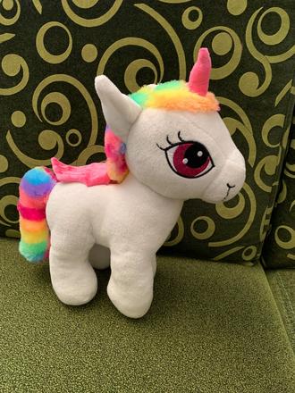 Plyšový jednorožec,